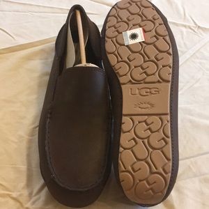 NWT, UGG, Men’s Upshaw Loafers
